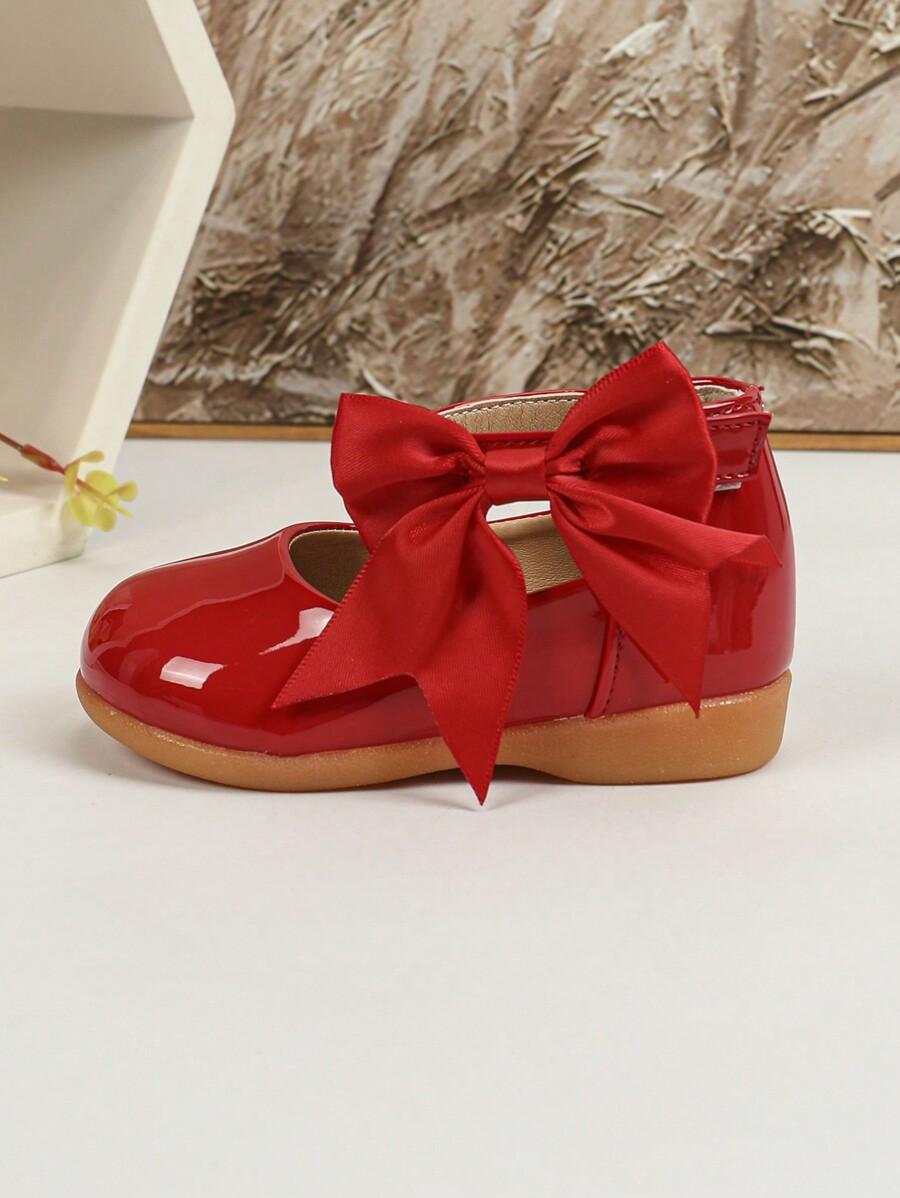 CZERWONE BUTY KOKARDA