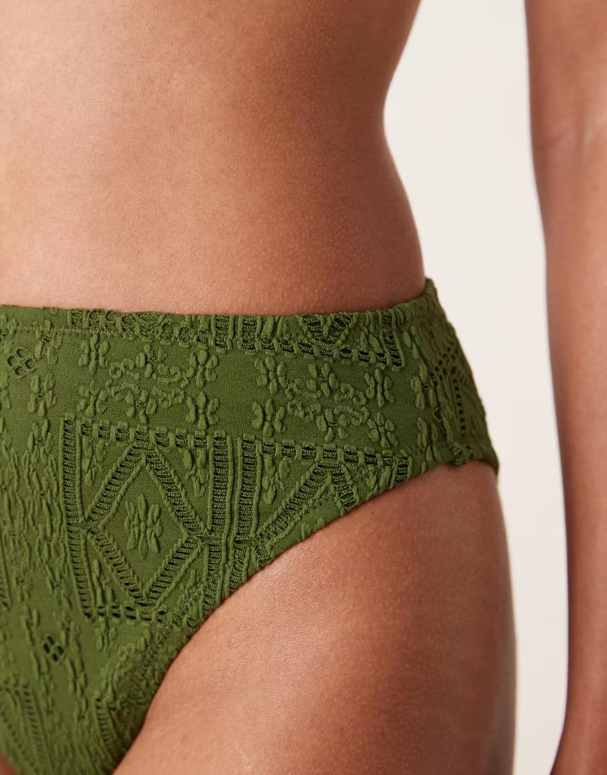 ZIELONY DÓŁ OD BIKINI TEKSTURA