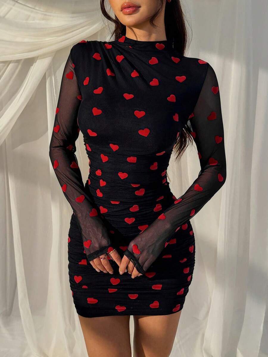czarna mini sukienka 