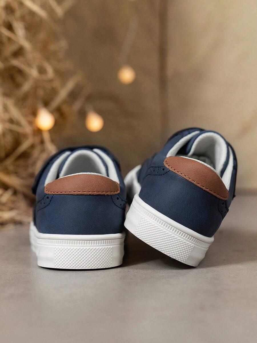 GRANATOWE BUTY SPORTOWE 