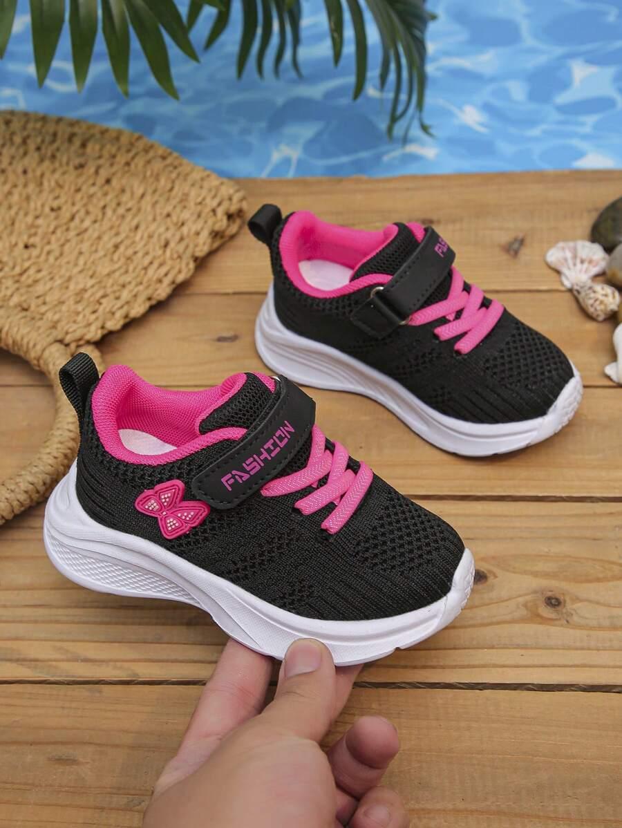 czarne buty sportowe na rzepy