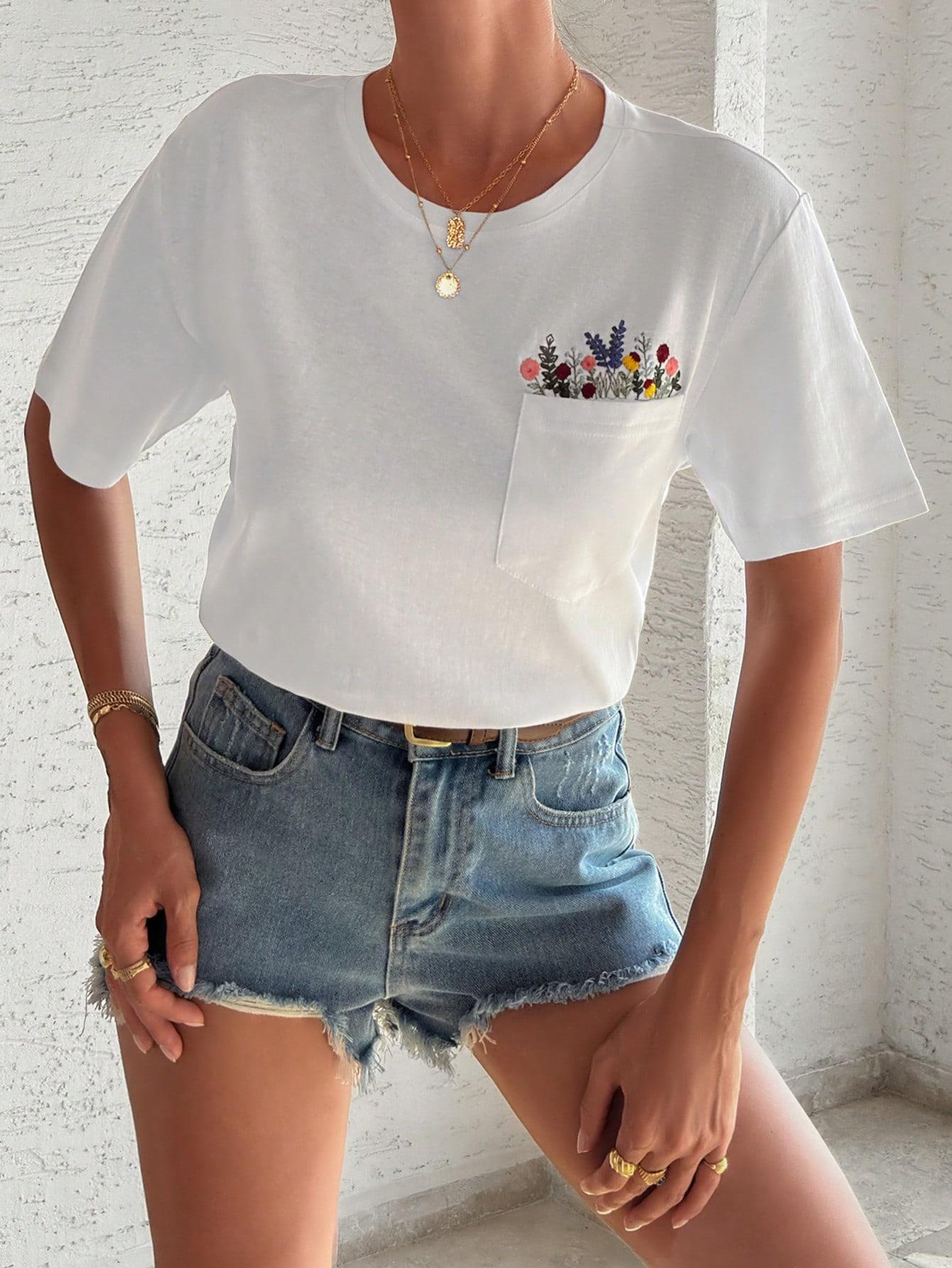 BIAŁY T-SHIRT KIESZEŃ