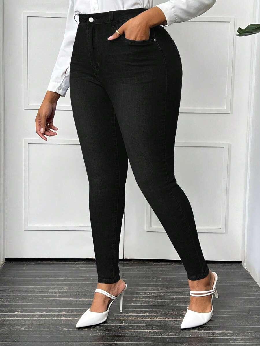 czarne spodnie jeans