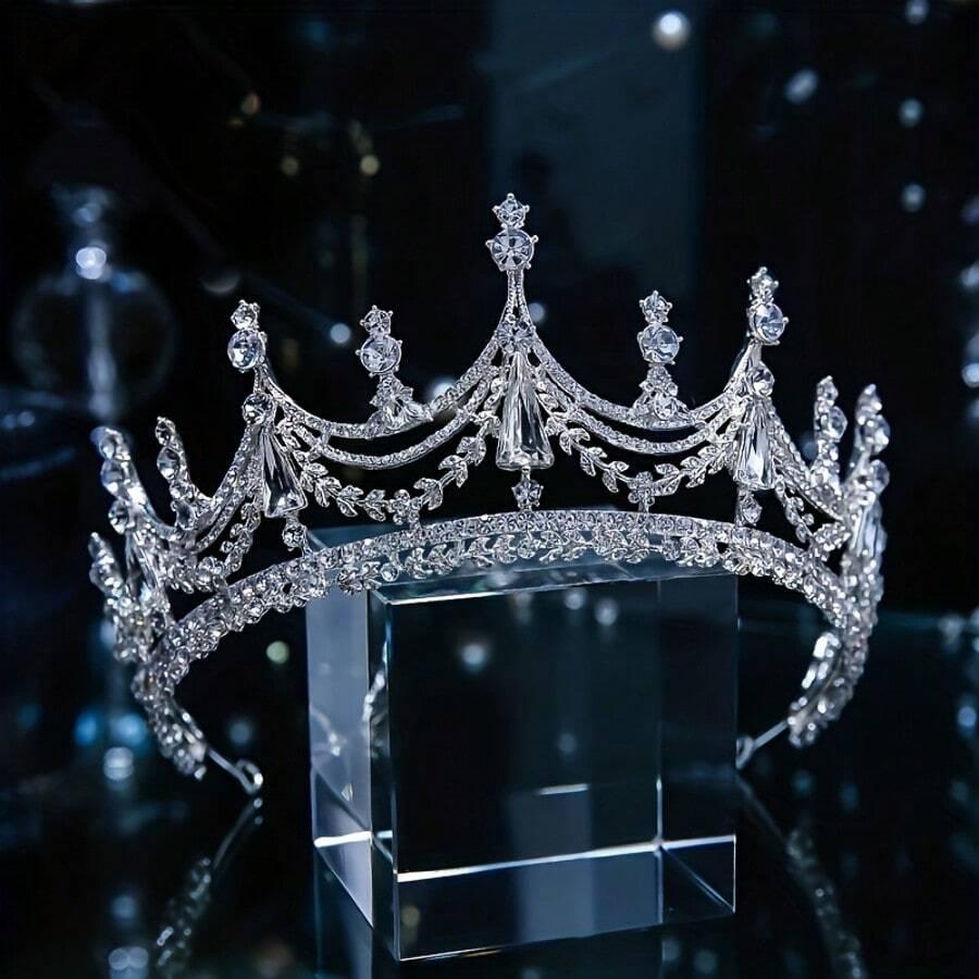 srebrny diadem zdobienia