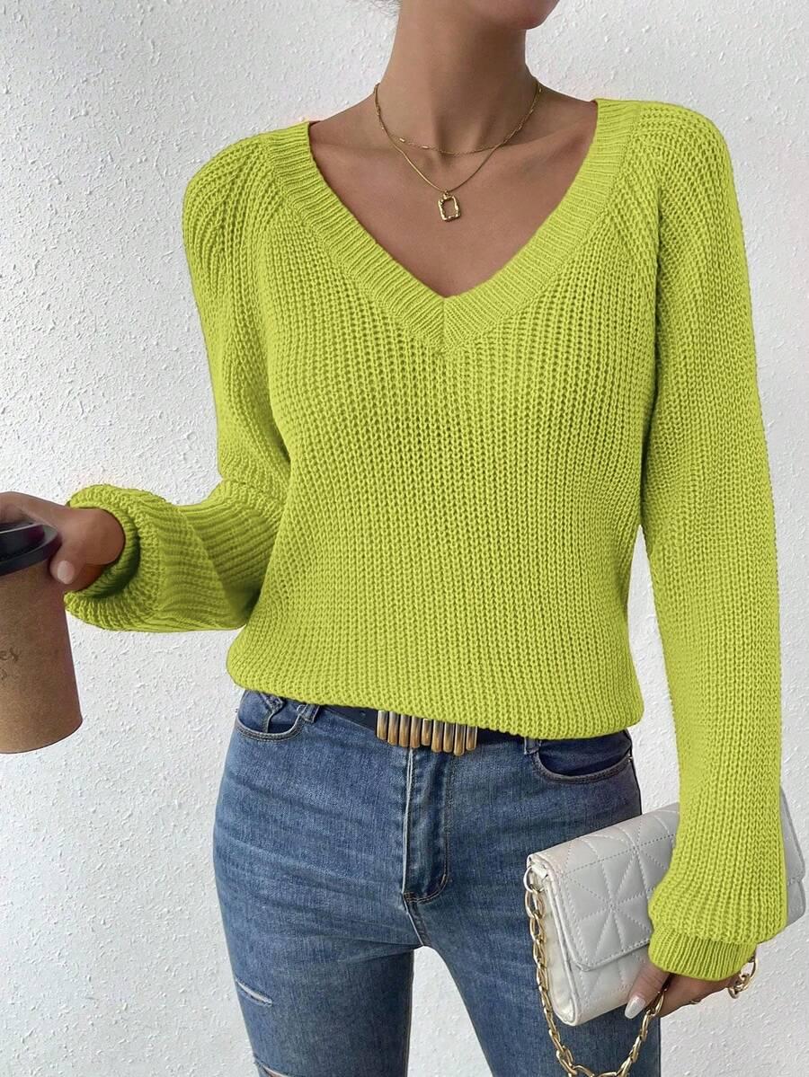 zielony sweter serek 