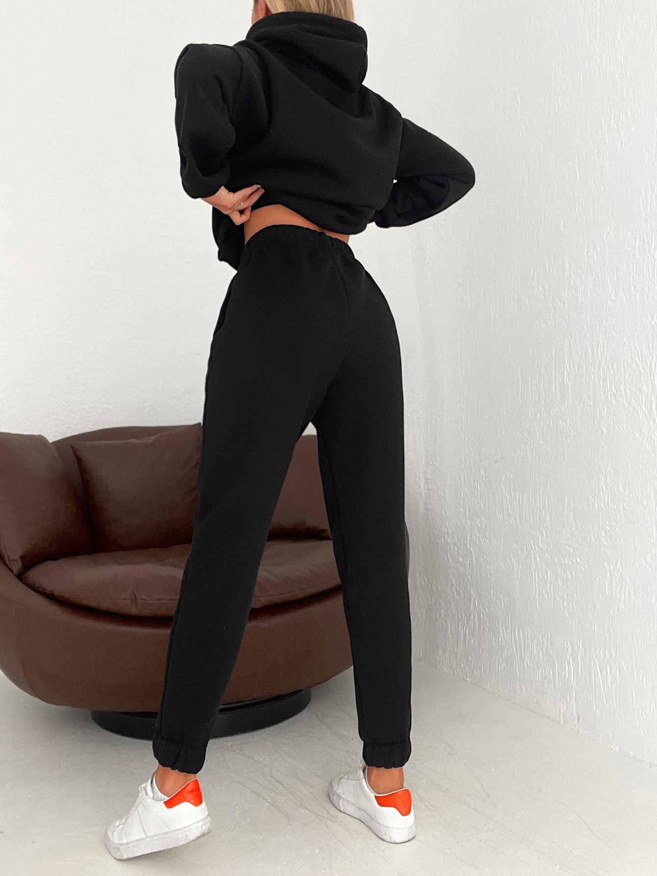 CZARNY KOMPLET BLUZA SPODNIE