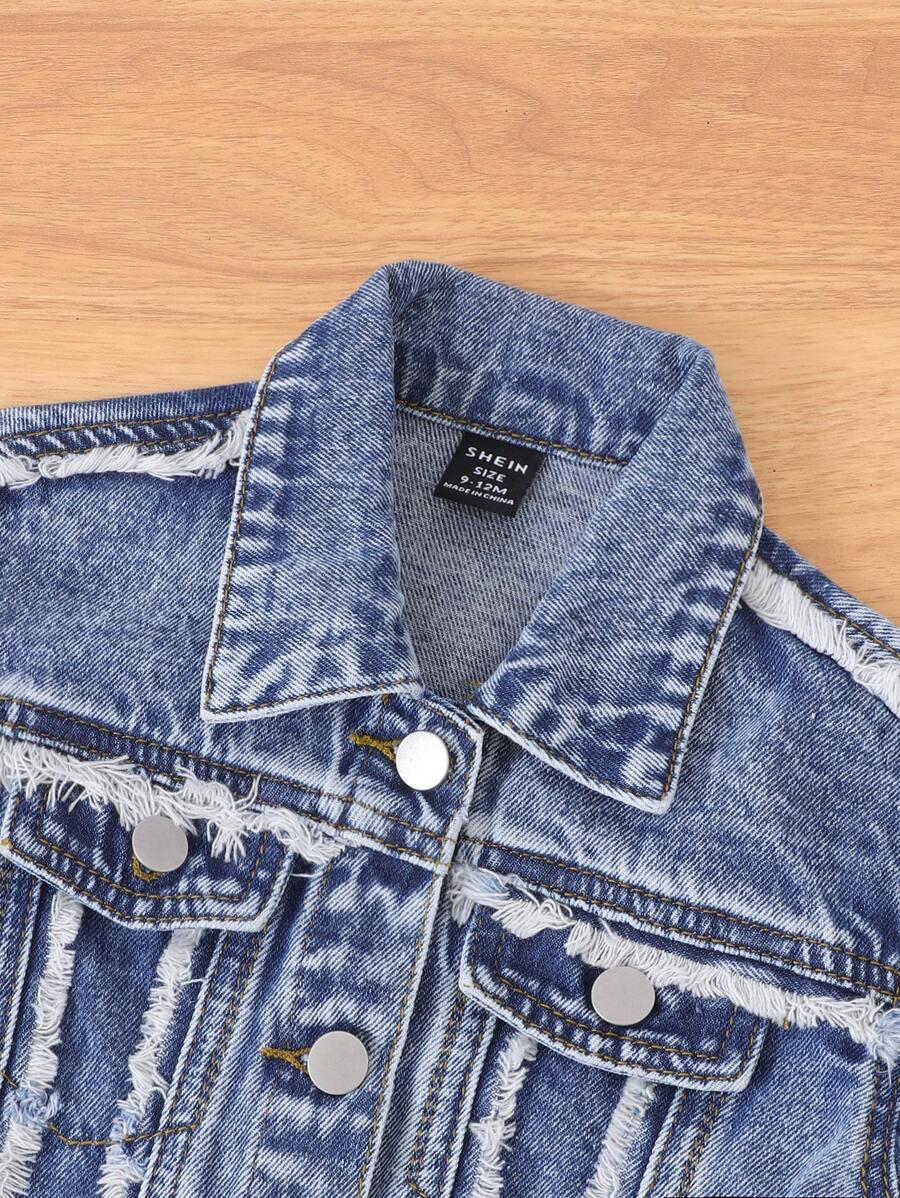 niebieski komplet kurtka spodnie jeans