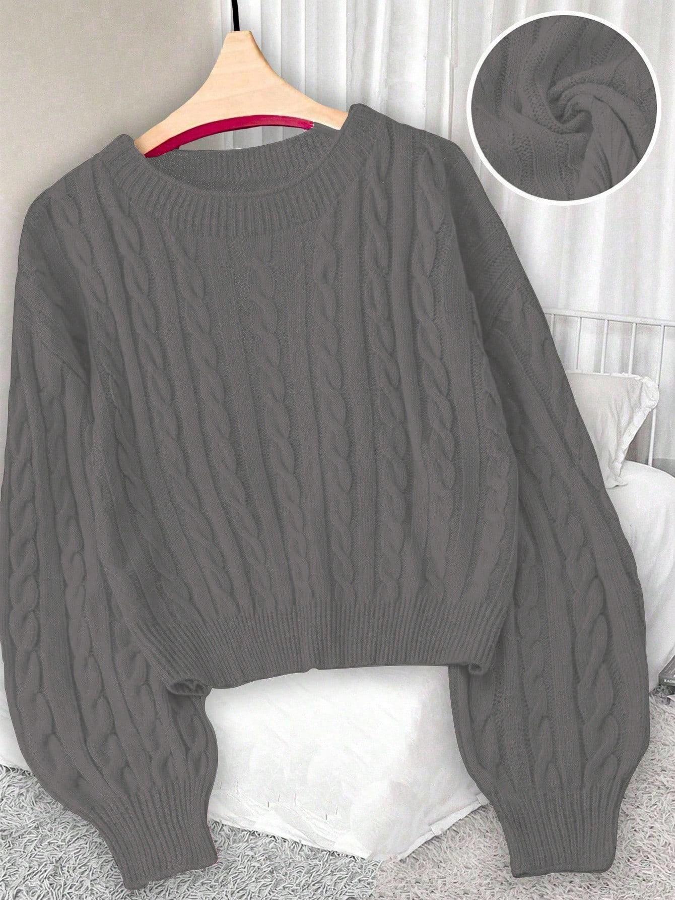 SWETER Z OKRĄGŁYM DEKOLTEM