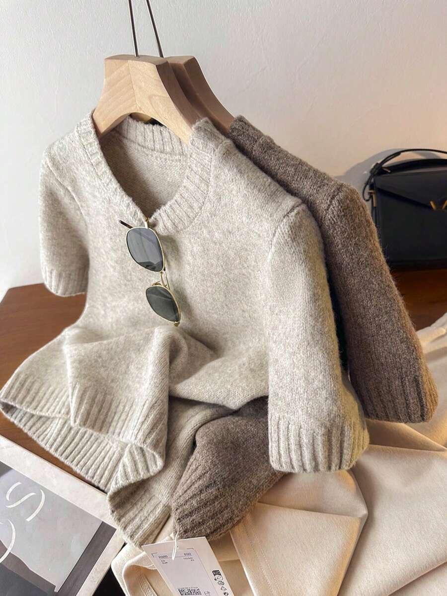 beżowy sweter krótki rękaw
