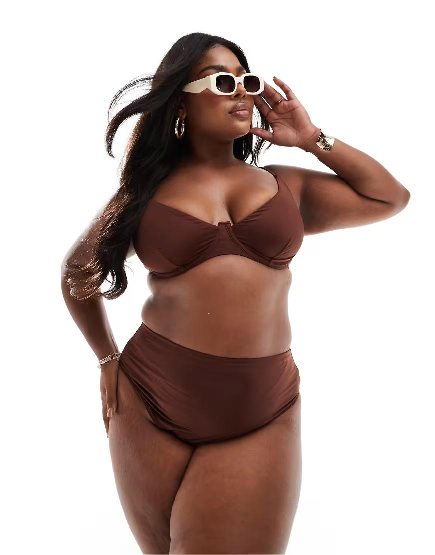 brązowy gładki dół od bikini