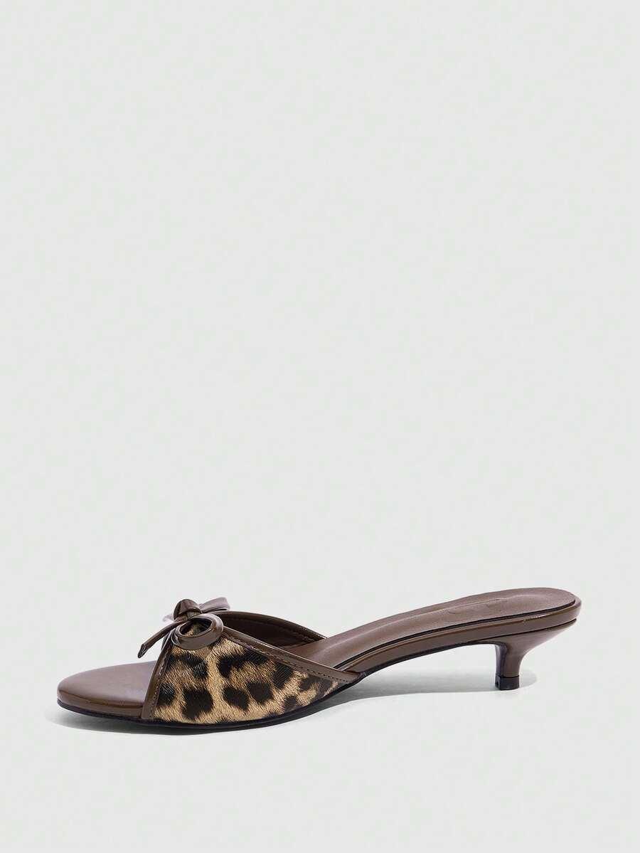 BRĄZOWE KLAPKI ANIMAL PRINT