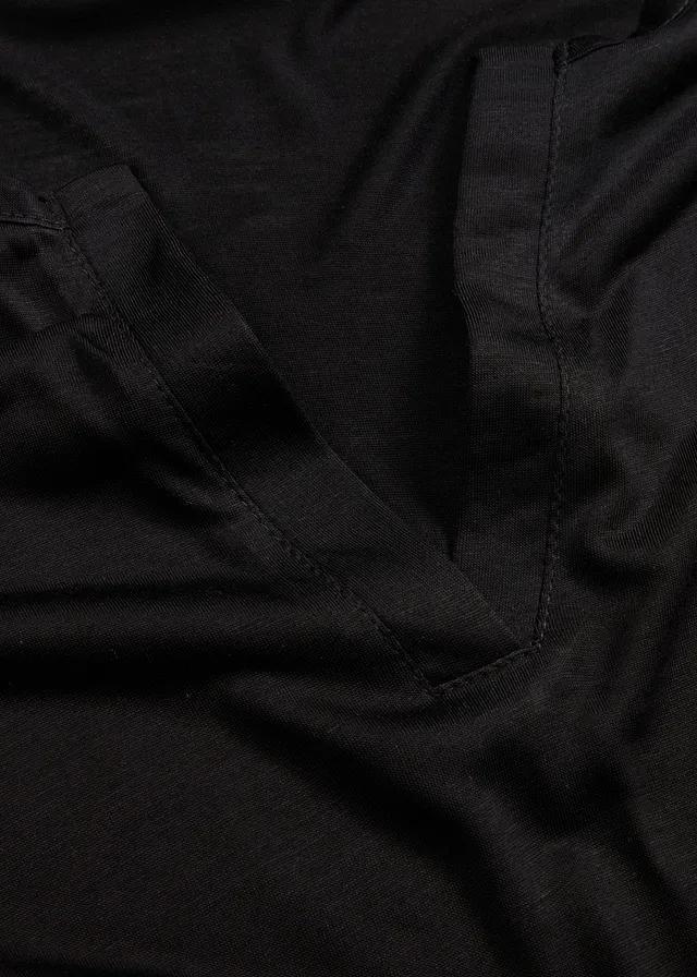 CZARNA BLUZKA V-NECK