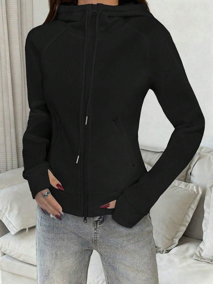czarna bluza z kapturem