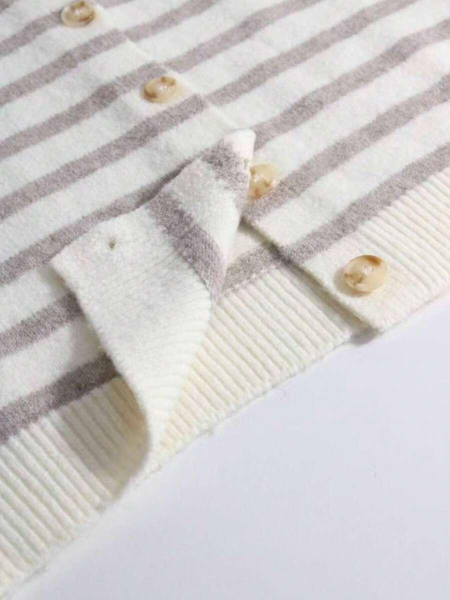 ROZPINANY SWETER PASKI