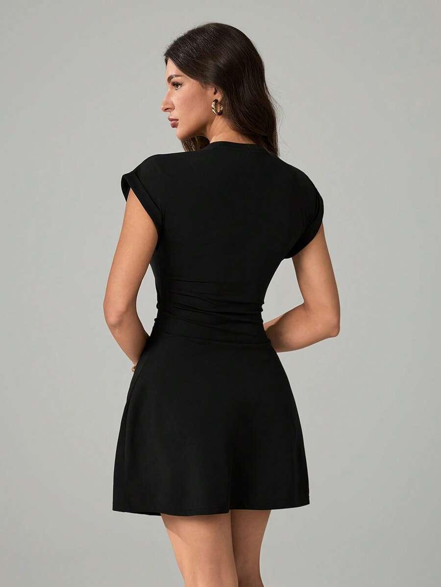 czarna mini sukienka