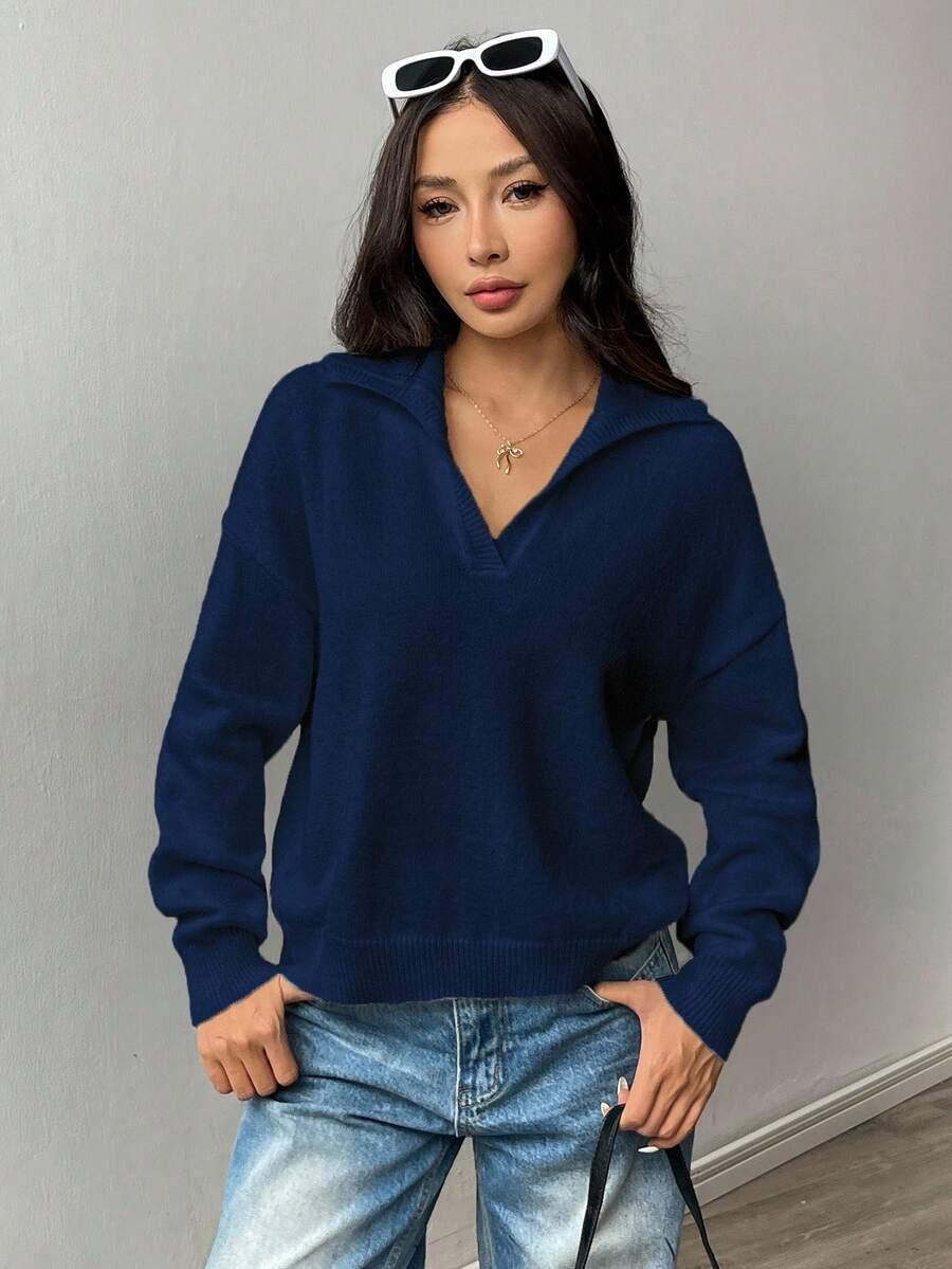 granatowy dzianinowy sweter 