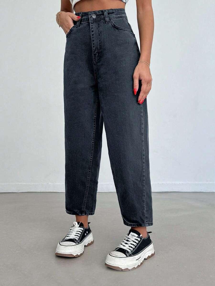 czarne spodnie jeans