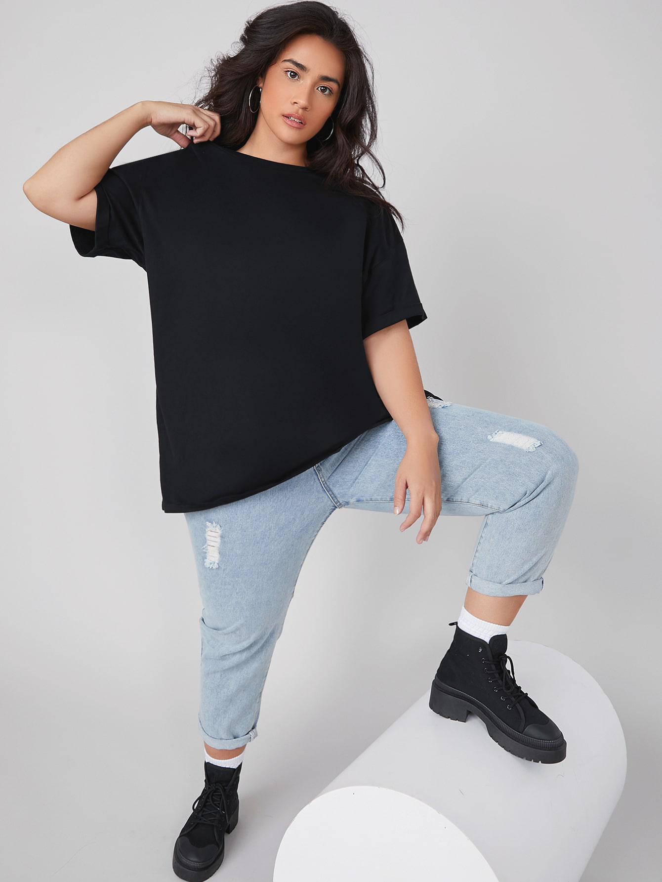 CZARNY KLASYCZNY T-SHIRT