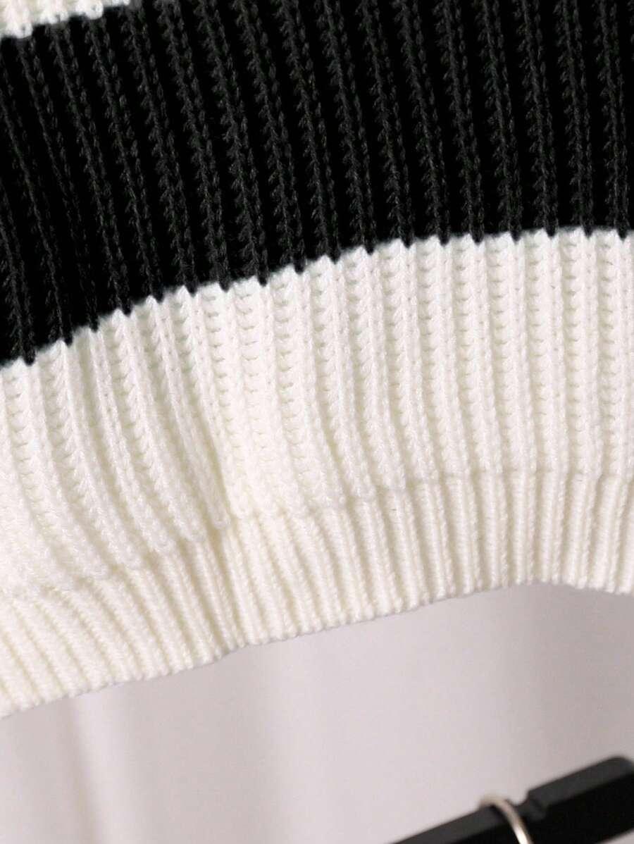 SWETER W PASKI 
