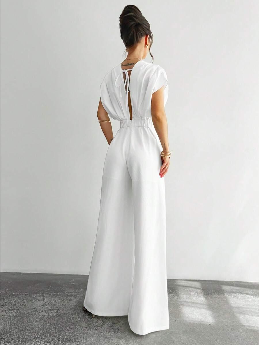 biały kombinezon v-neck