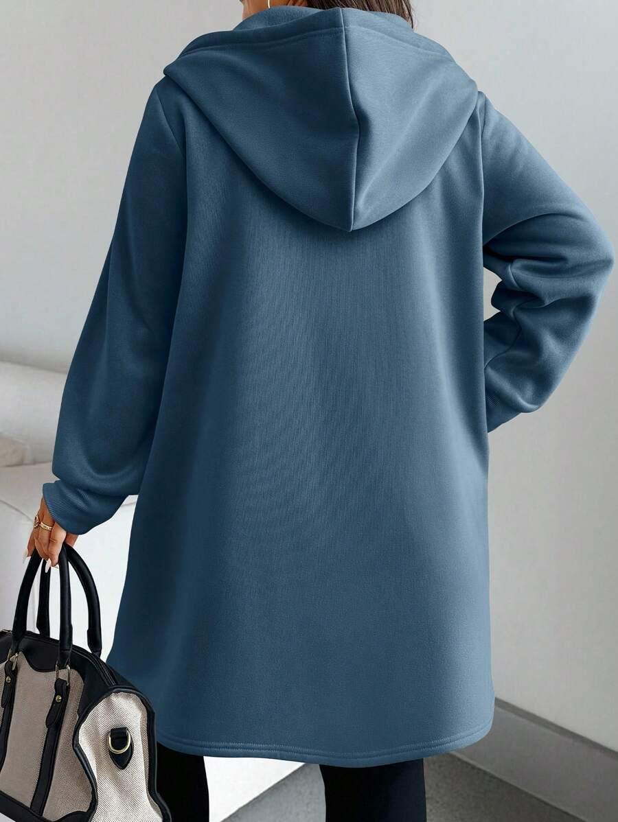 niebieska bluza kaptur