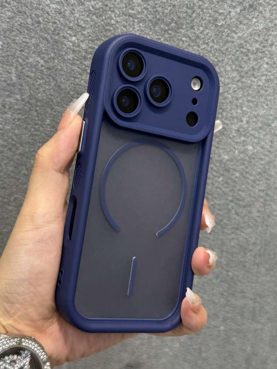 granatowe etui na telefon