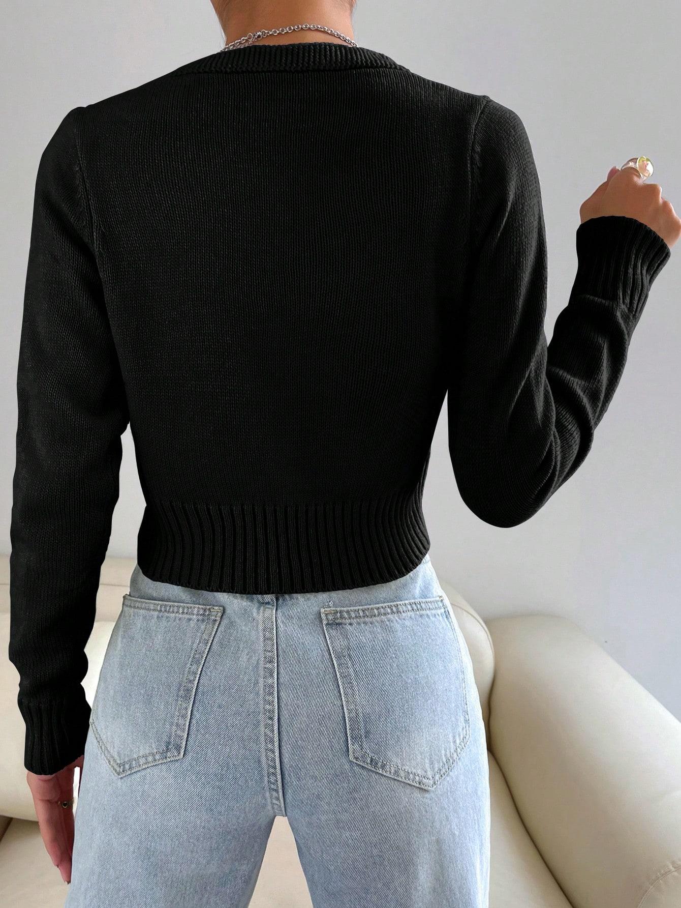 CZARNY SWETER guziki