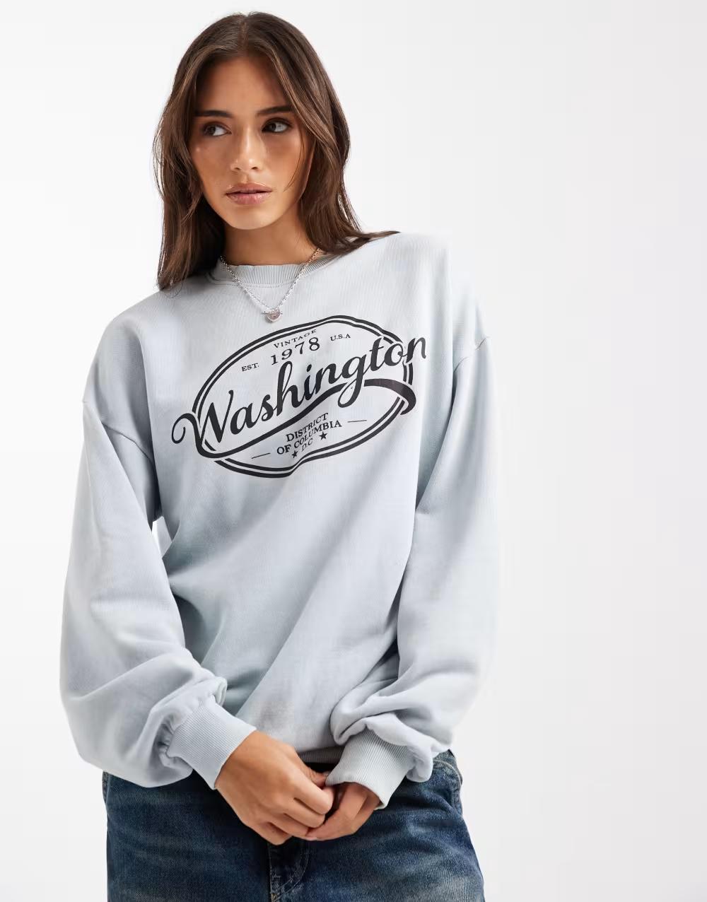 luźna bluza bez kaptura z nadrukiem