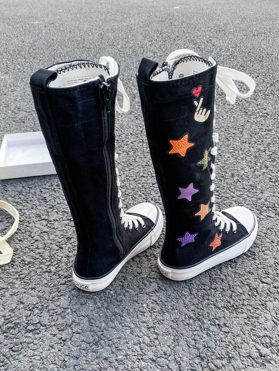 CZARNE TRAMPKI WZÓR