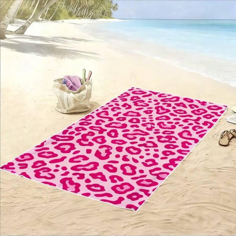 różowy ręcznik plażowy