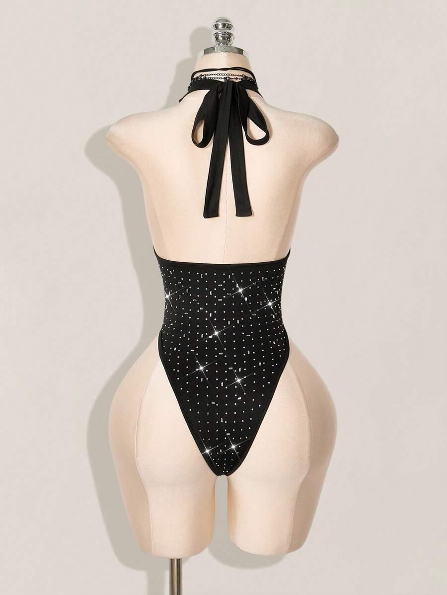 czarne body zdobienie