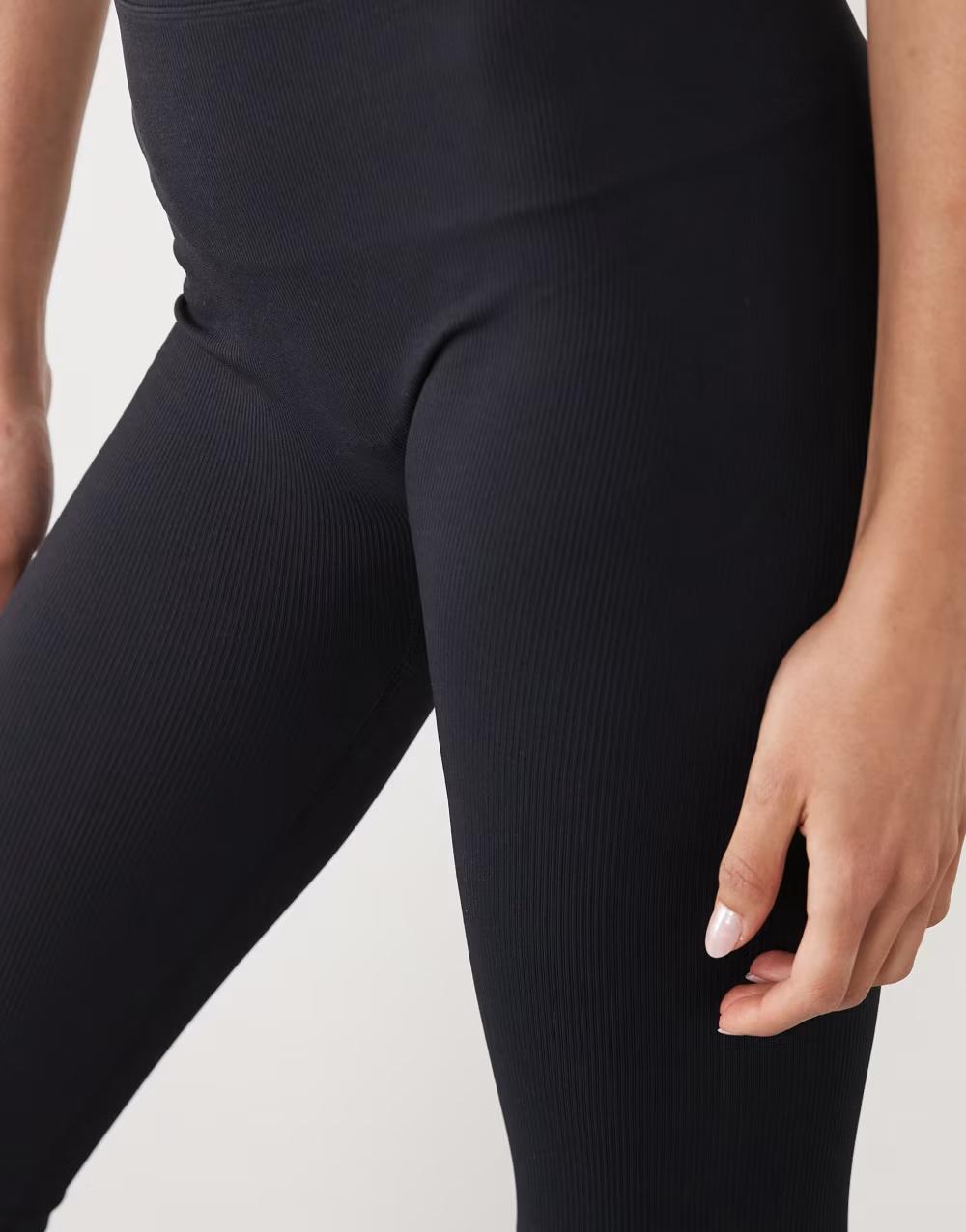 CZARNE LEGGINSY WYSOKI STAN PRĄŻKI