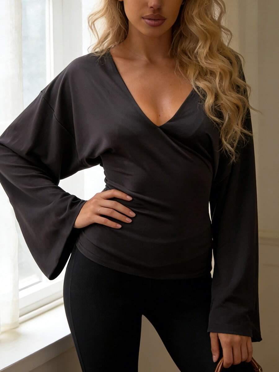 CZARNA BLUZKA V-NECK