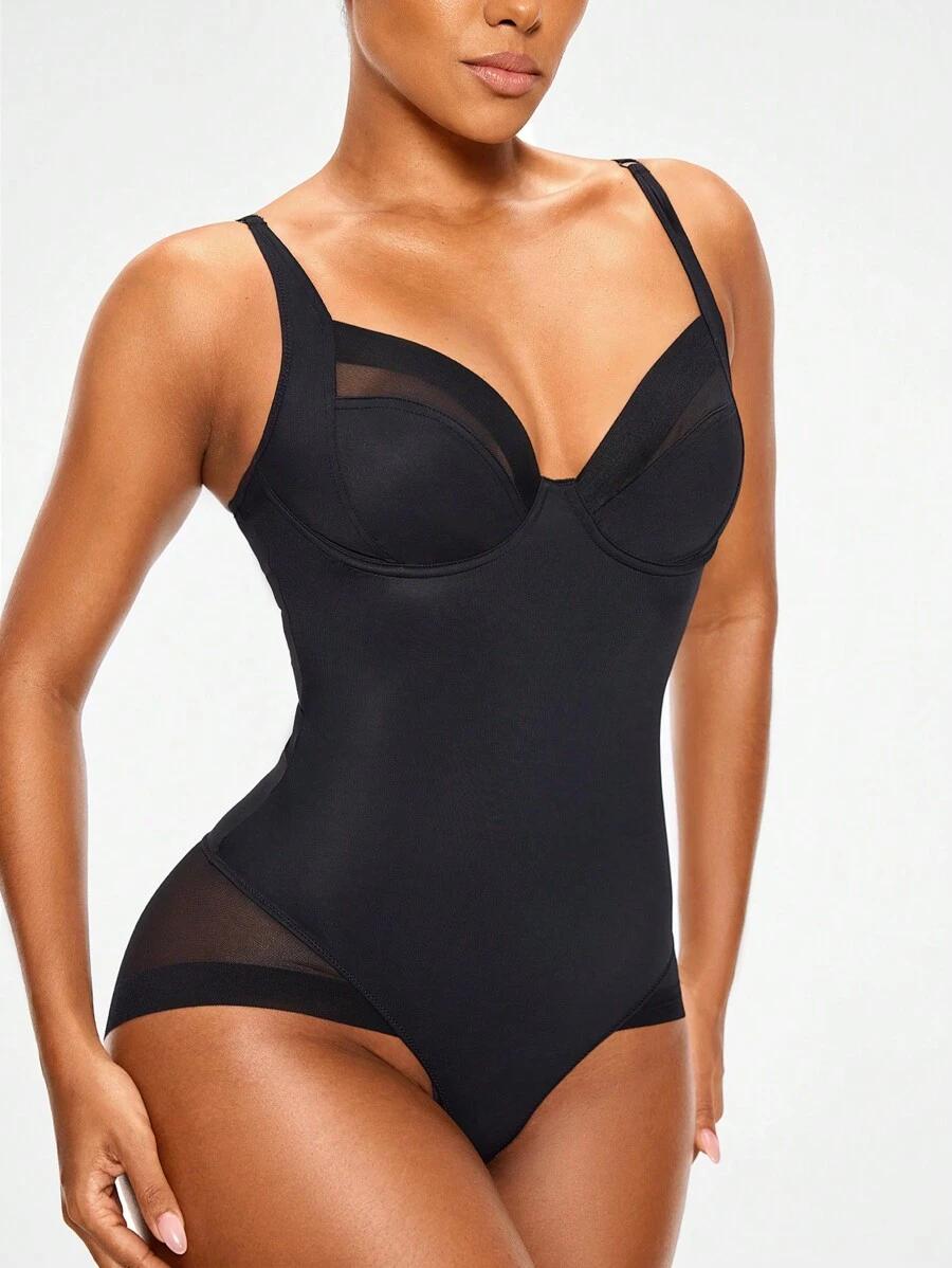 CZARNE BODY MODELUJĄCE