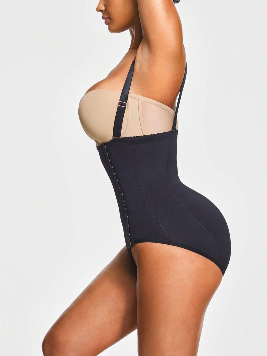 MODELUJĄCE KRÓTKIE BODY Z OTWARTYM BIUSTEM