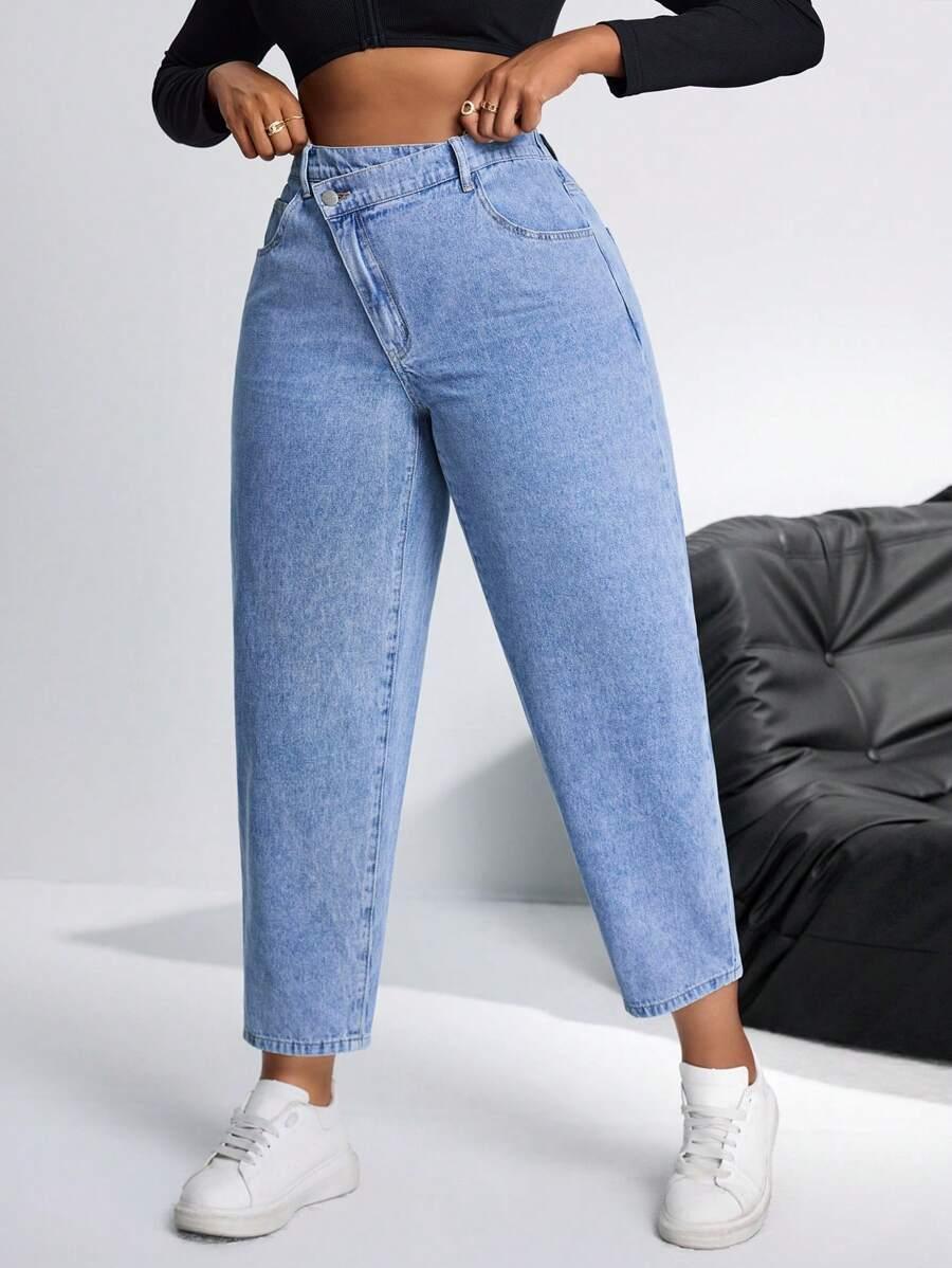 niebieskie spodnie jeans 