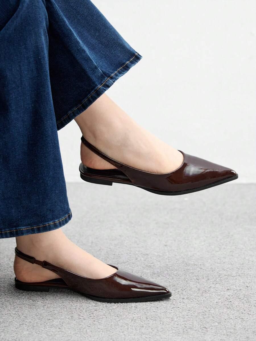 PŁASKIE BUTY Z ODKRYTĄ PIĘTĄ