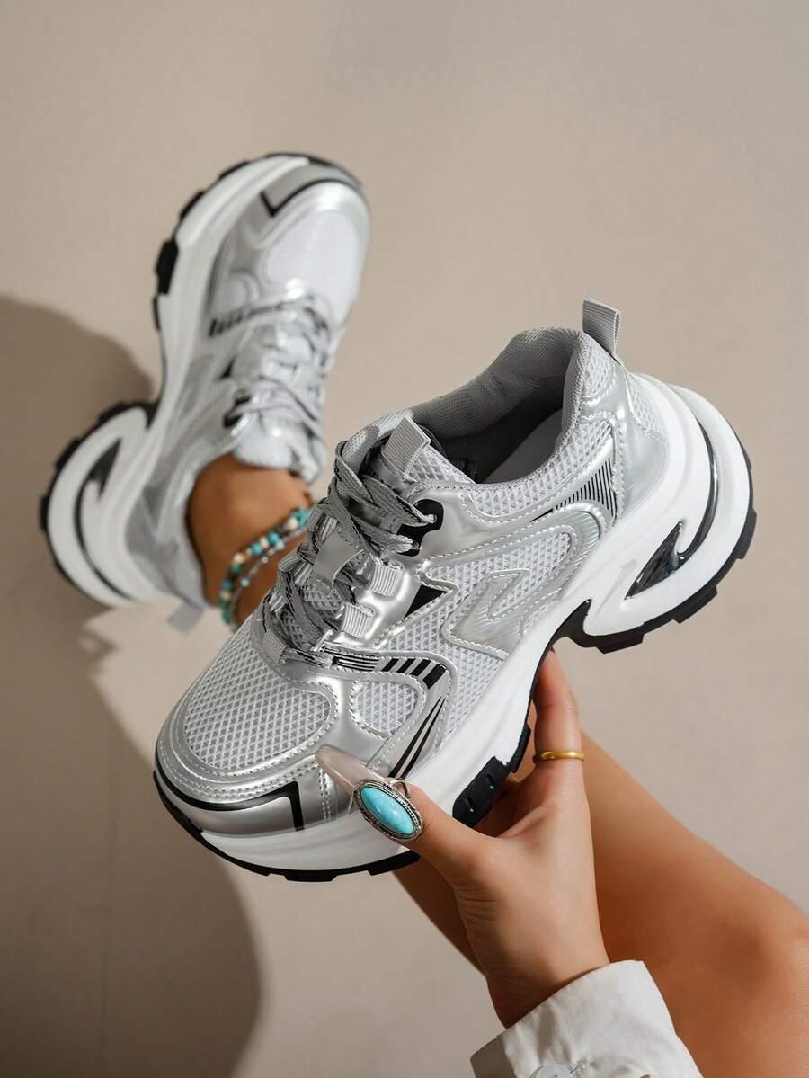 srebne buty sportowe
