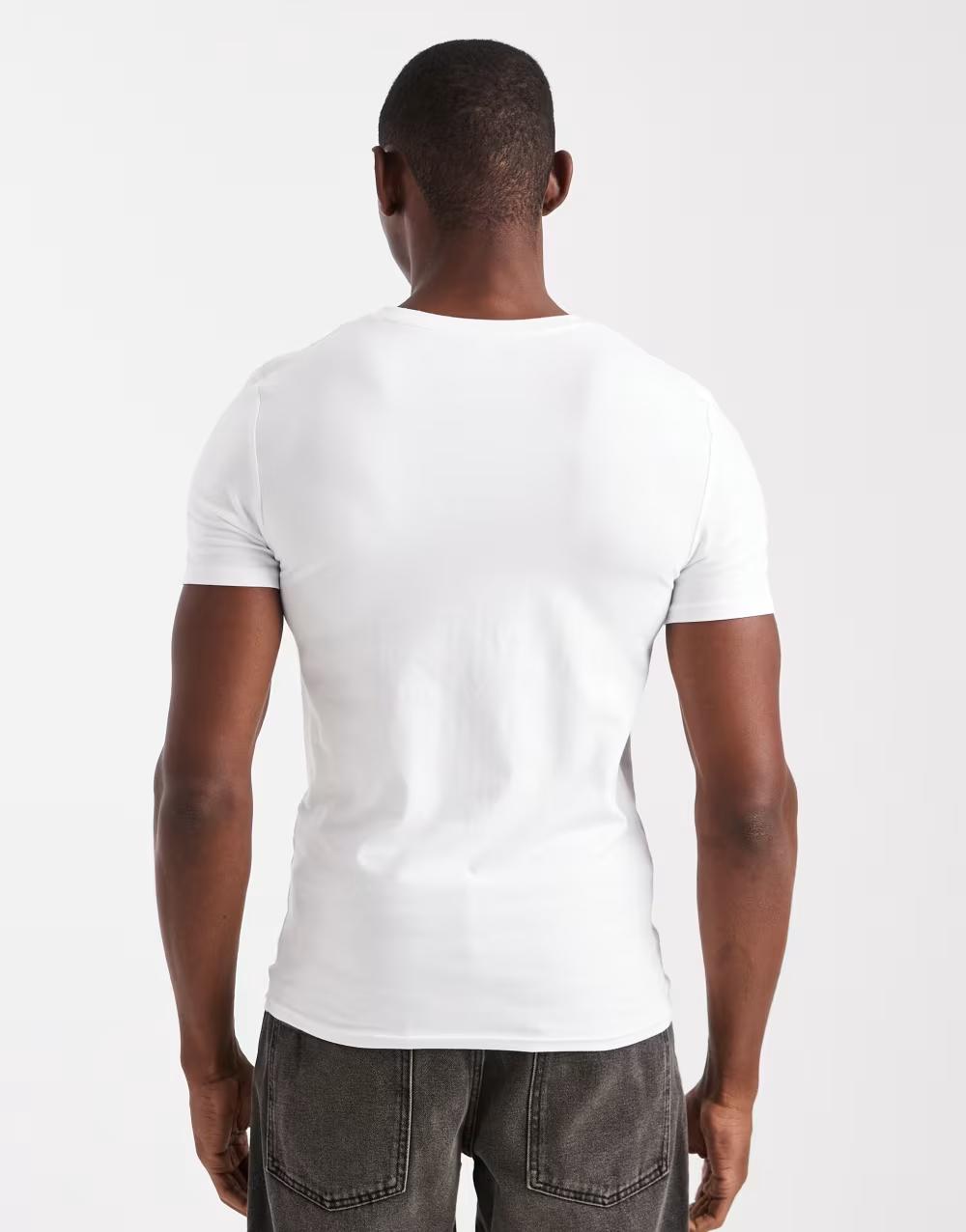 biały klasyczny t-shirt
