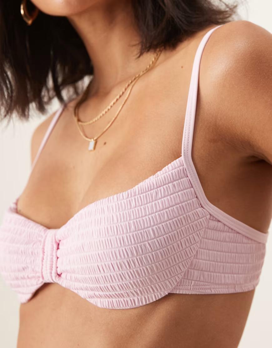 różowa góra od bikini