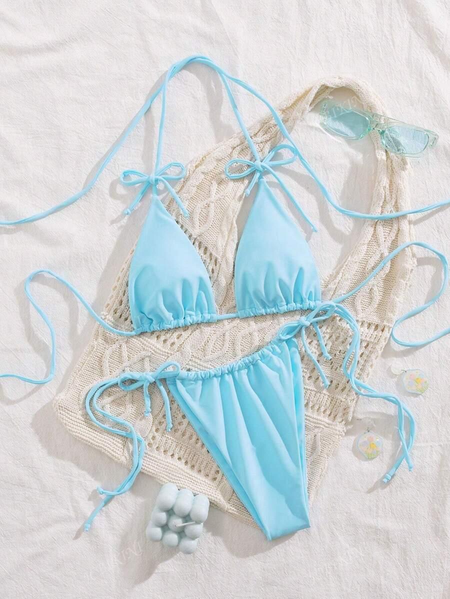 niebieska góra od bikini