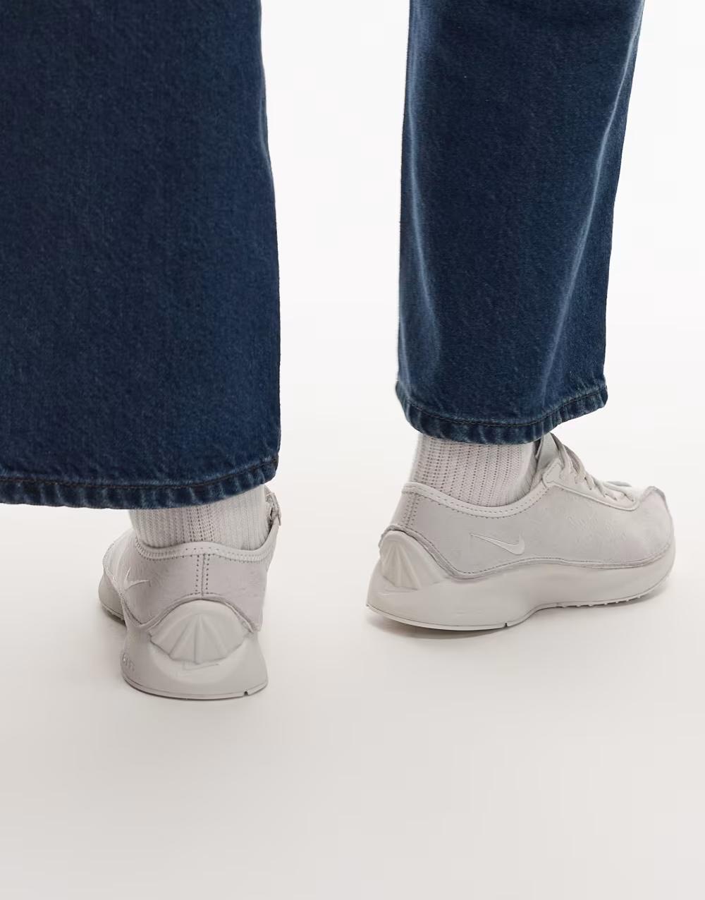 białe Buty sportowe Nike Air Superfly