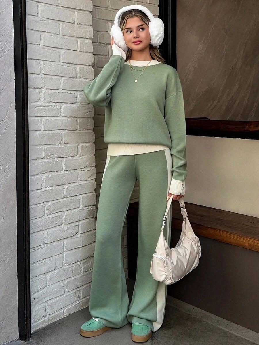 SWETER SPODNIE KOMPLET