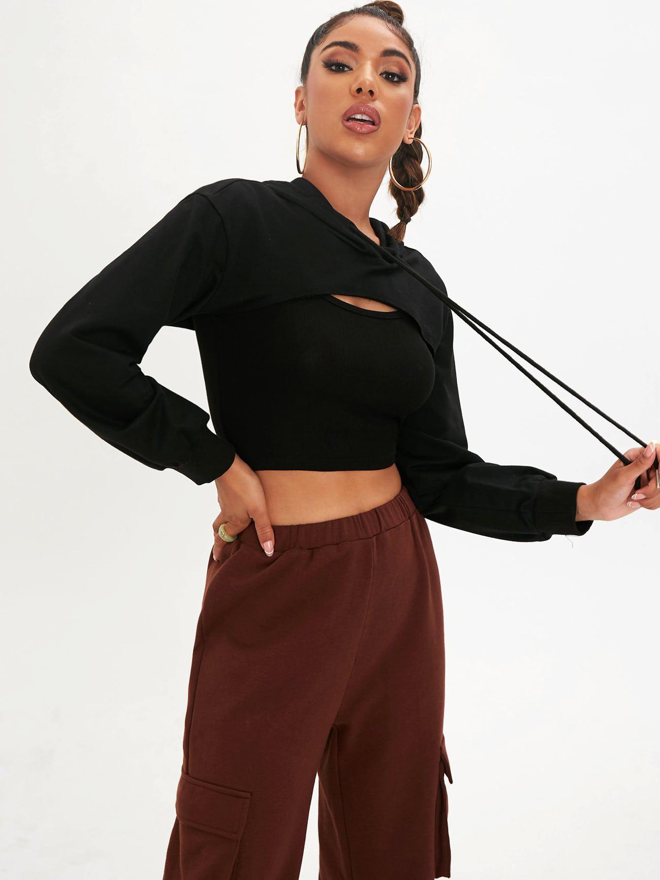 CZARNA BLUZA Z KAPTUREM