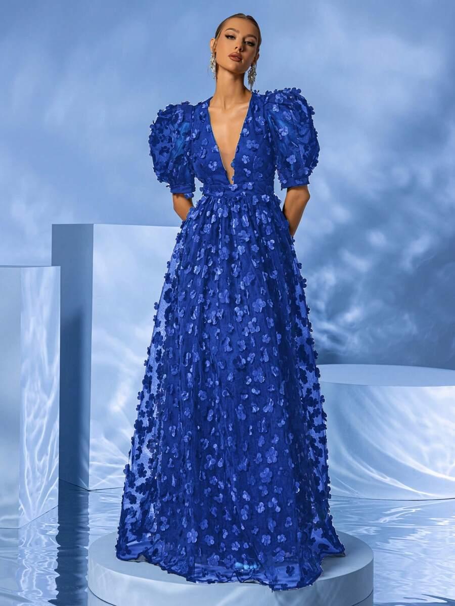 niebieska sukienka maxi zdobienia kwiaty 3d