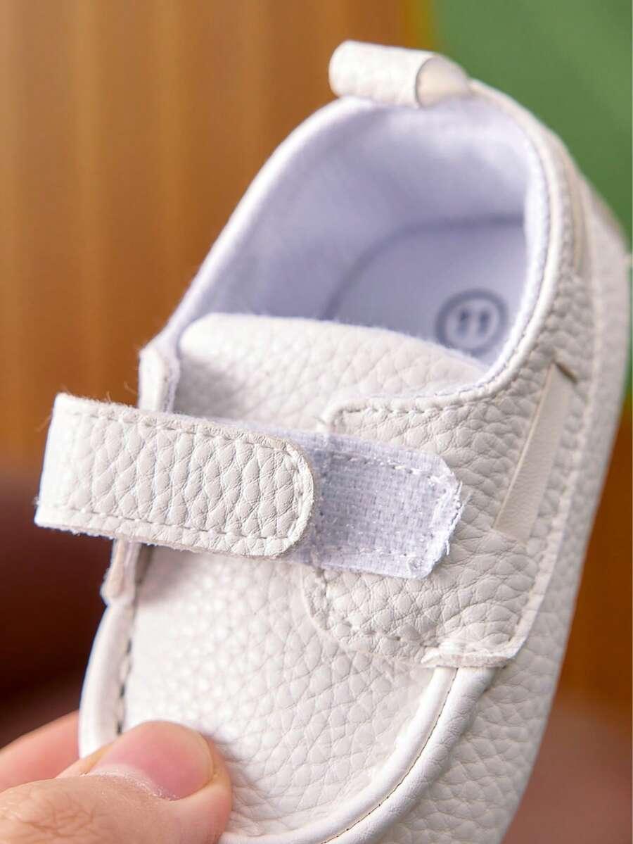 białe buty na rzepy