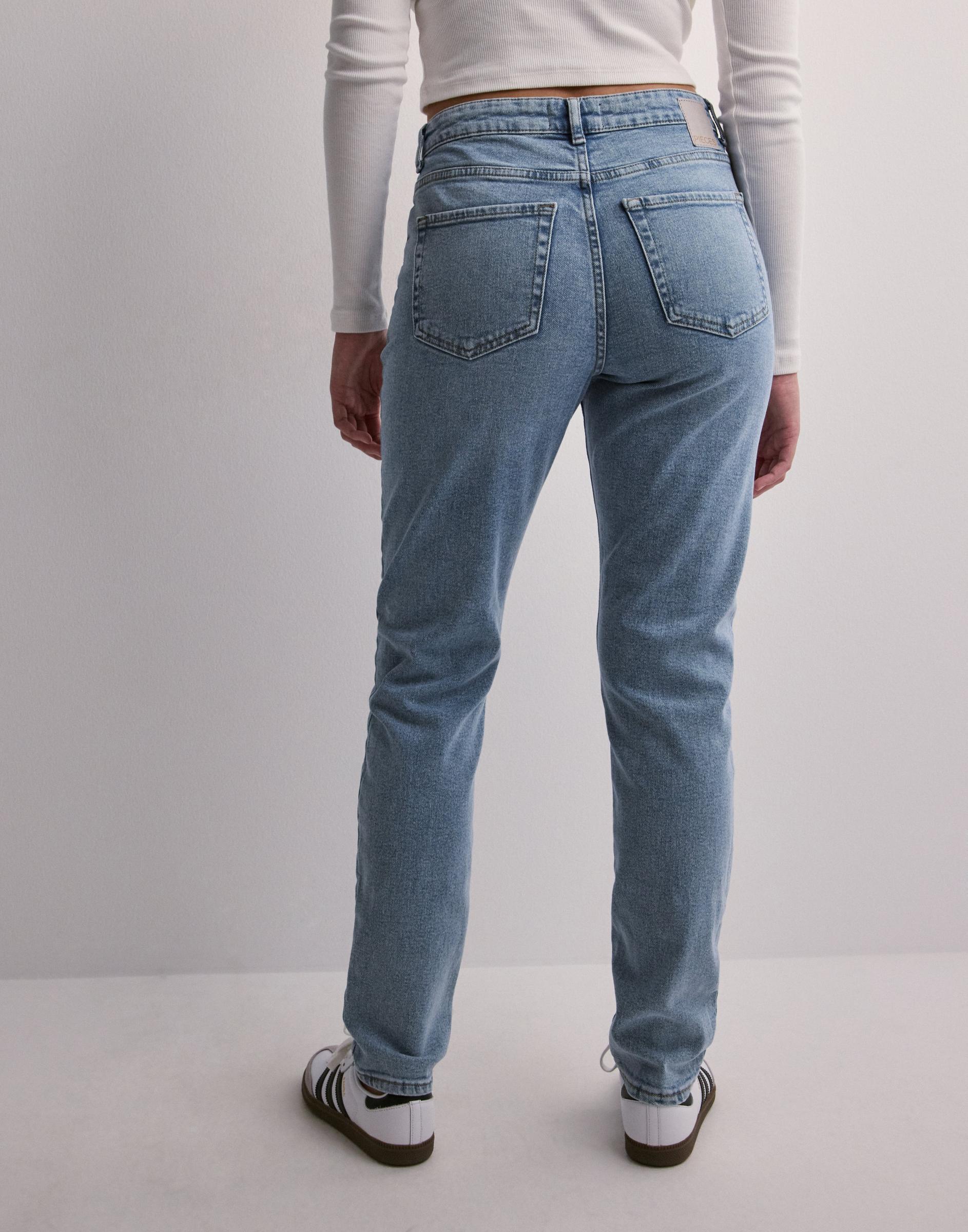 spodnie jeans z wysokim stanem