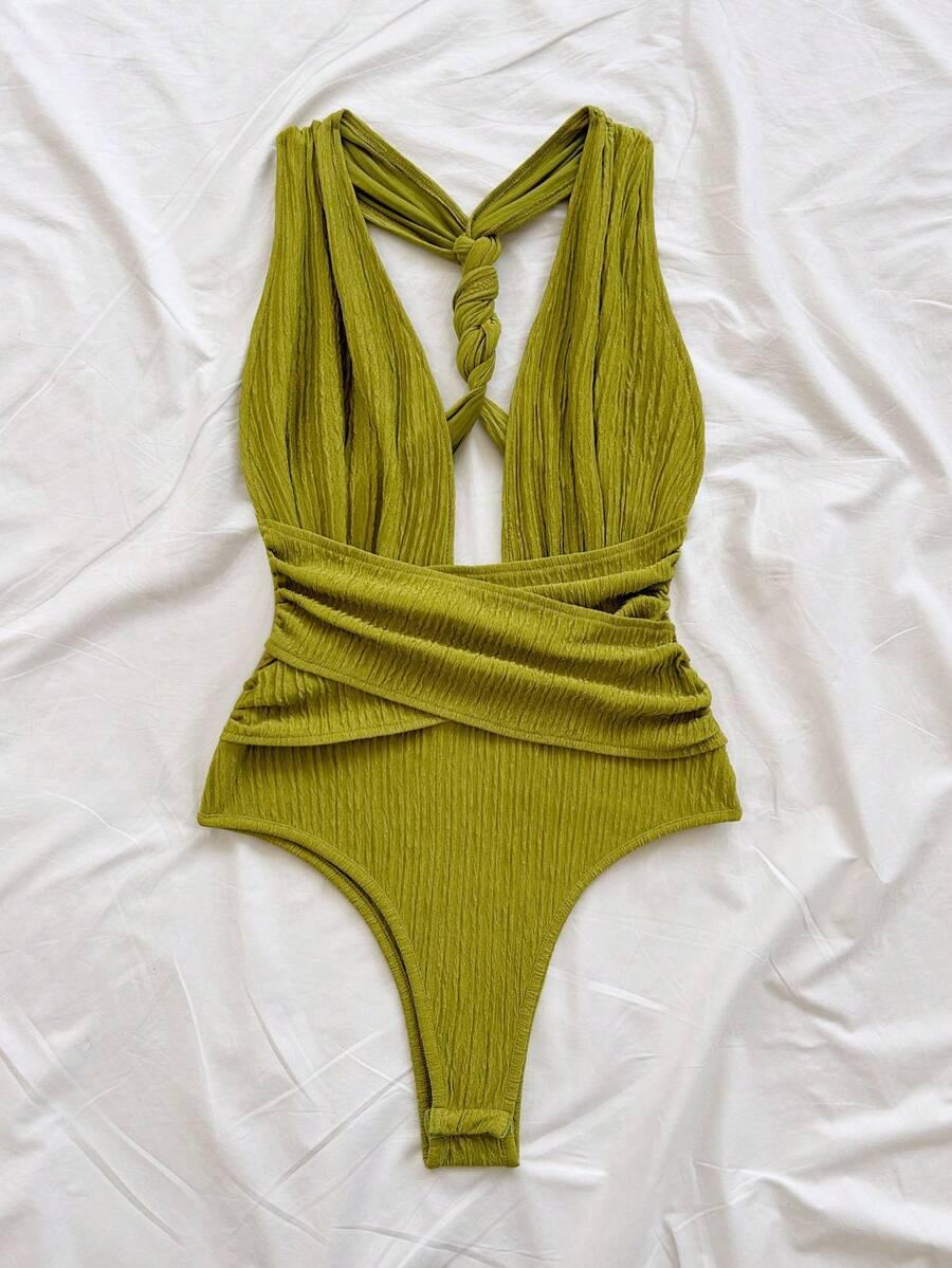 zielone body odkryte ramiona