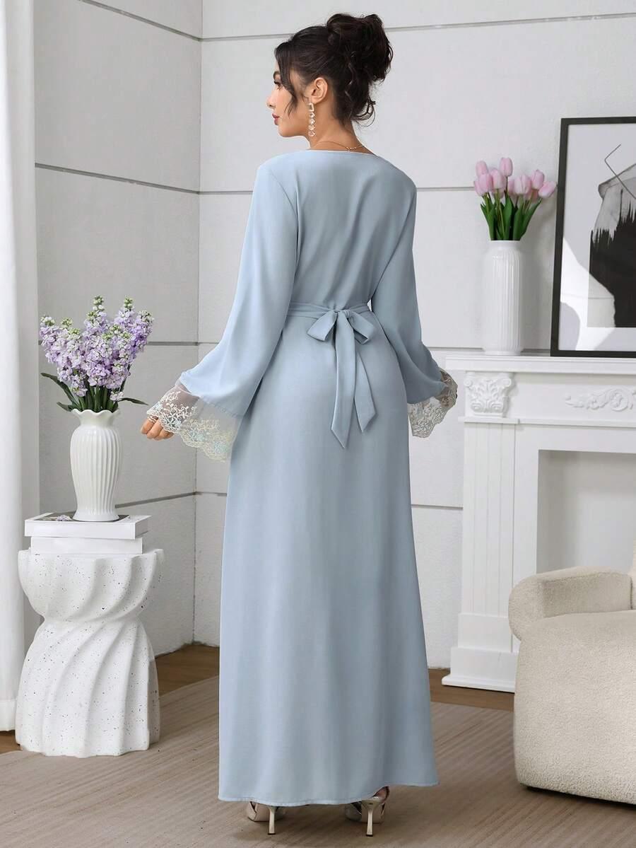 niebieska maxi sukienka