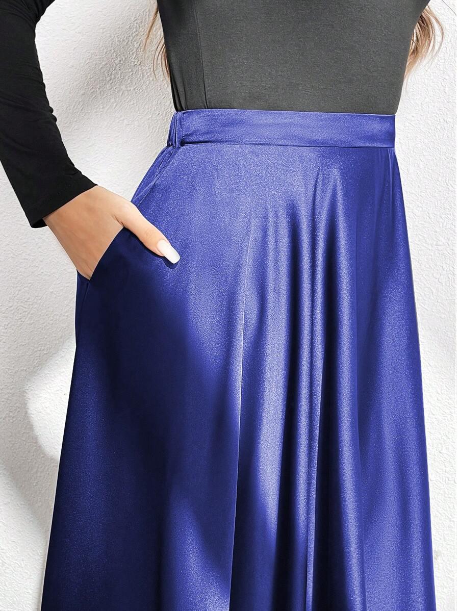 niebieska spódnica maxi